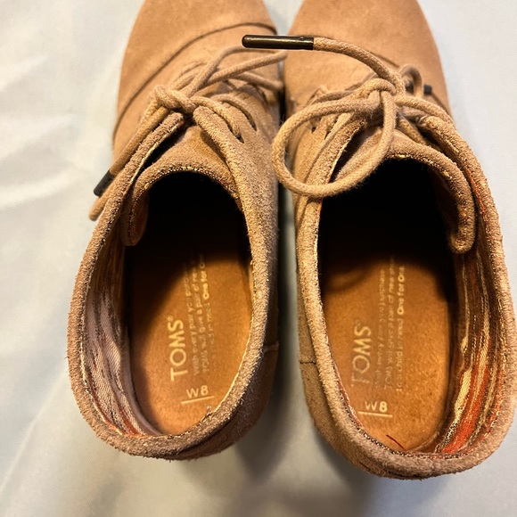TOMS Womens Desert Wedge Tan Booties Size 8 - Picture 3 of 6